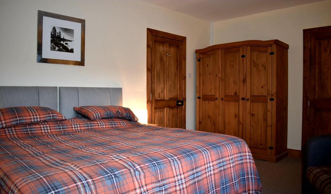 Lycia Rooms + Inverness Eksteriør billede